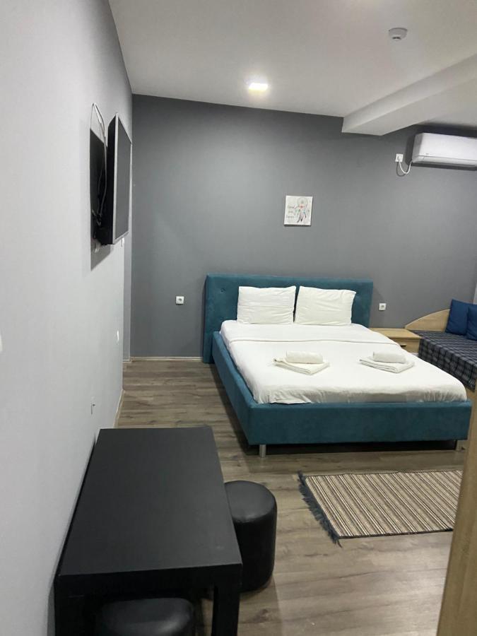 Fama Aparthotel Skopje Exterior photo